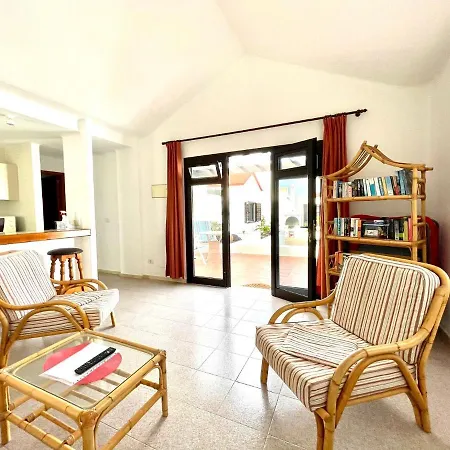 Appartement Bungalow Para Nudistas, Con Wifi Y Estupenda Vista La Piscina, A Pocos Metros De La Playa
