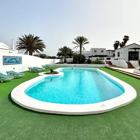 شقة Bungalow Para Nudistas, Con Wifi Y Estupenda Vista La Piscina, A Pocos Metros De La Playa تشاركو ديل بالو