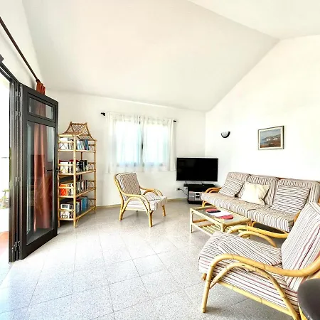 Bungalow Para Nudistas, Con Wifi Y Estupenda Vista La Piscina, A Pocos Metros De La Playa Appartement